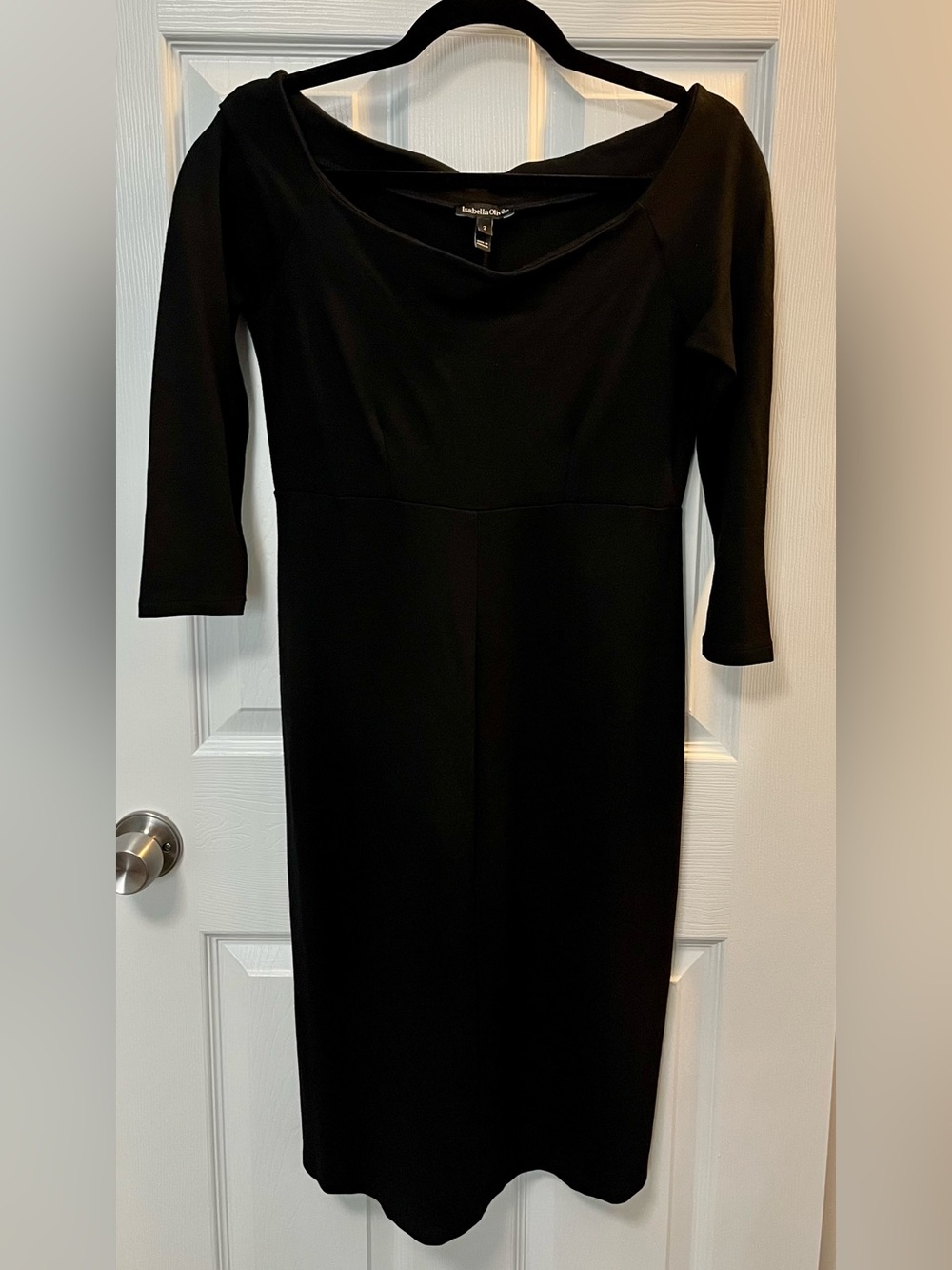 Isabella Oliver Black Long-Sleeve Ponte Sheath Dress